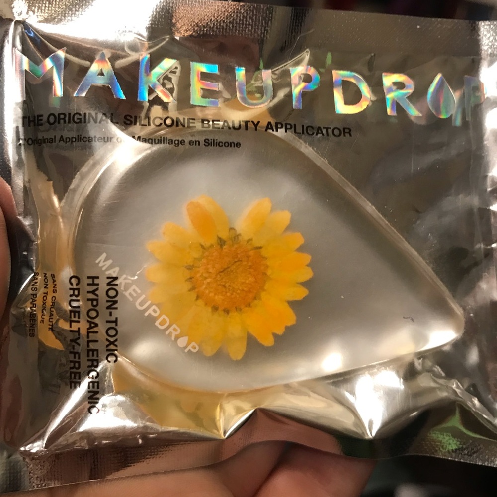 Makeup Drop Silicone Makeup Applicator